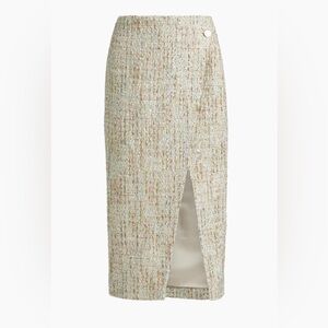 Chic Tweed Pencil Skirt with Slit